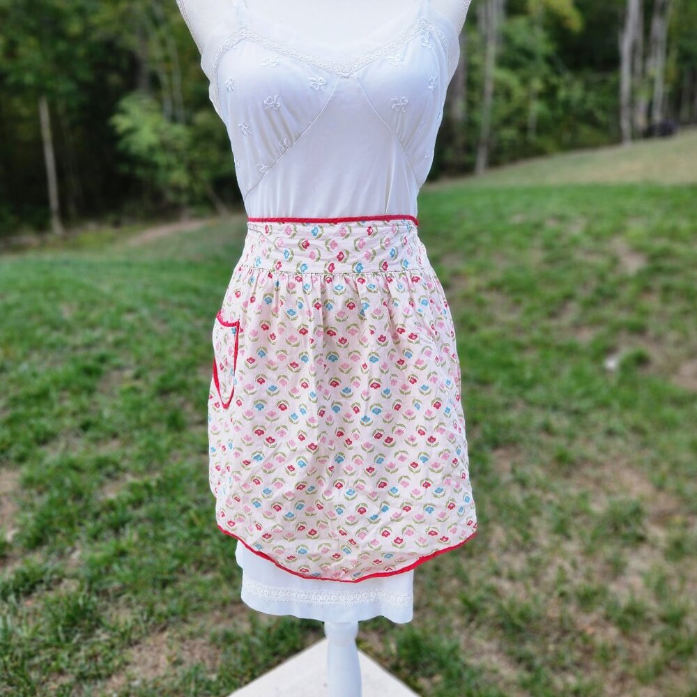 Authentic Vintage 40's 50s floral boho cottagecore apron